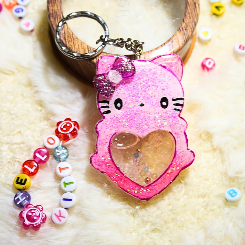 HELLO KITTY 2 SHAKER KEYCHAIN HELLO KITTY 2 SHAKER KEYCHAIN