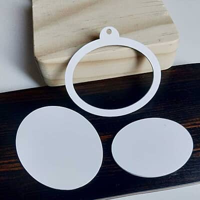 Mini Hoop Ellipse white Acrylic horizontal