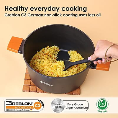 Wonderchef Caesar Forged Virgin Aluminium Casserole with Glass Lid, 24cm, Black, Greblon C3 Non-stick Coating Wonderchef Caesar Forged Virgin Aluminium Casserole with Glass Lid, 24cm, Black, Greblon C3 Non-stick Coating