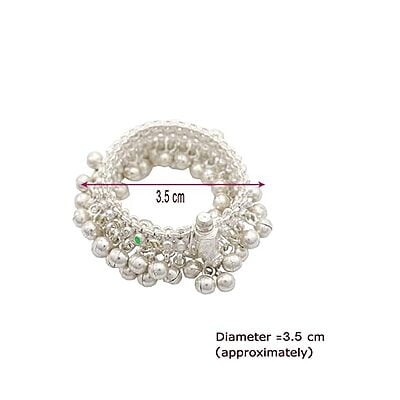 Silver Gift set for Baby (Anklets/kolusu, Bindhi) Silver Gift set for Baby (Anklets/kolusu, Bindhi)