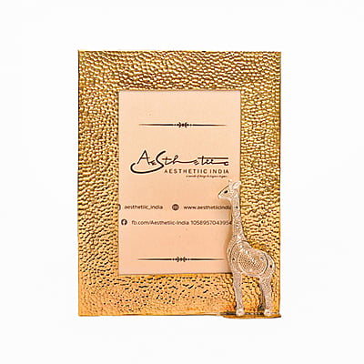 Jigsaw Giraffe Silver Photo Frame designed with Filigree Work Jigsaw Giraffe Silver Photo Frame designed with Filigree Work