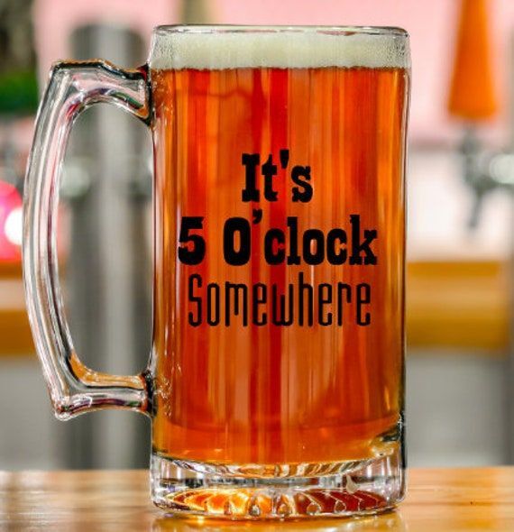 Sublimation Printed Beer Mug with Handle Gift forSip It's 5 O'clock Somewhere Beer Mug(470 ml) Sublimation Printed Beer Mug with Handle Gift forSip It's 5 O'clock Somewhere Beer Mug(470 ml)