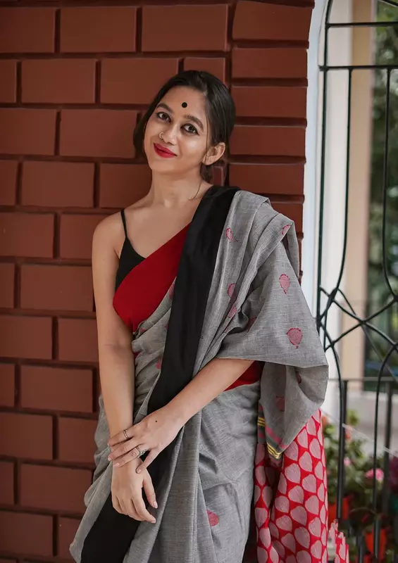 Sharvini ( Khadi cotton sarees )