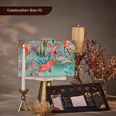SMOOR Premium Celebration Box Chocolates Gift Pack Special Occasions Box of 10 (145 gm)