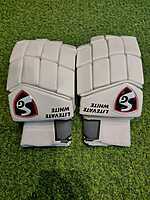 Cricket Batting Gloves -SG LITEVATE Cricket Batting Gloves -SG LITEVATE