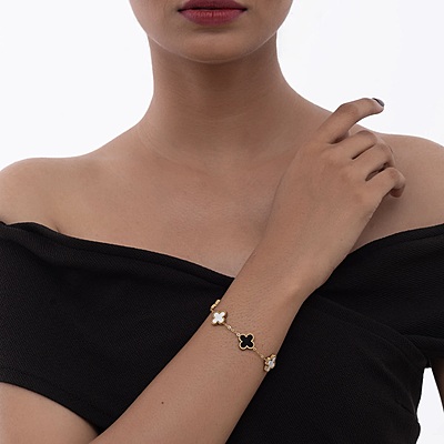 Black & White Clover Bracelet Black & White Clover Bracelet