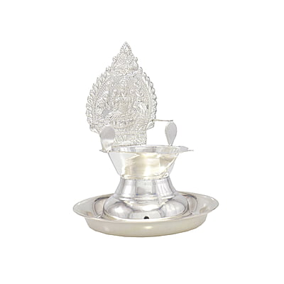 Silver Plate with Kamakshi Diya Villakku Set Silver Plate with Kamakshi Diya Villakku Set