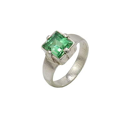 Sterling Silver Green Stone Ring Sterling Silver Green Stone Ring