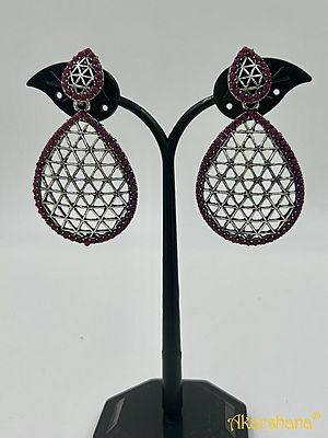 Oxidised Metal Dangles A1TJ00015B