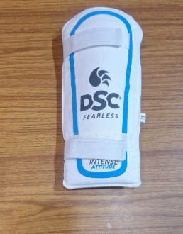 DSC ARM GUARD INTENSE ATTITUDE MENS DSC ARM GUARD INTENSE ATTITUDE MENS
