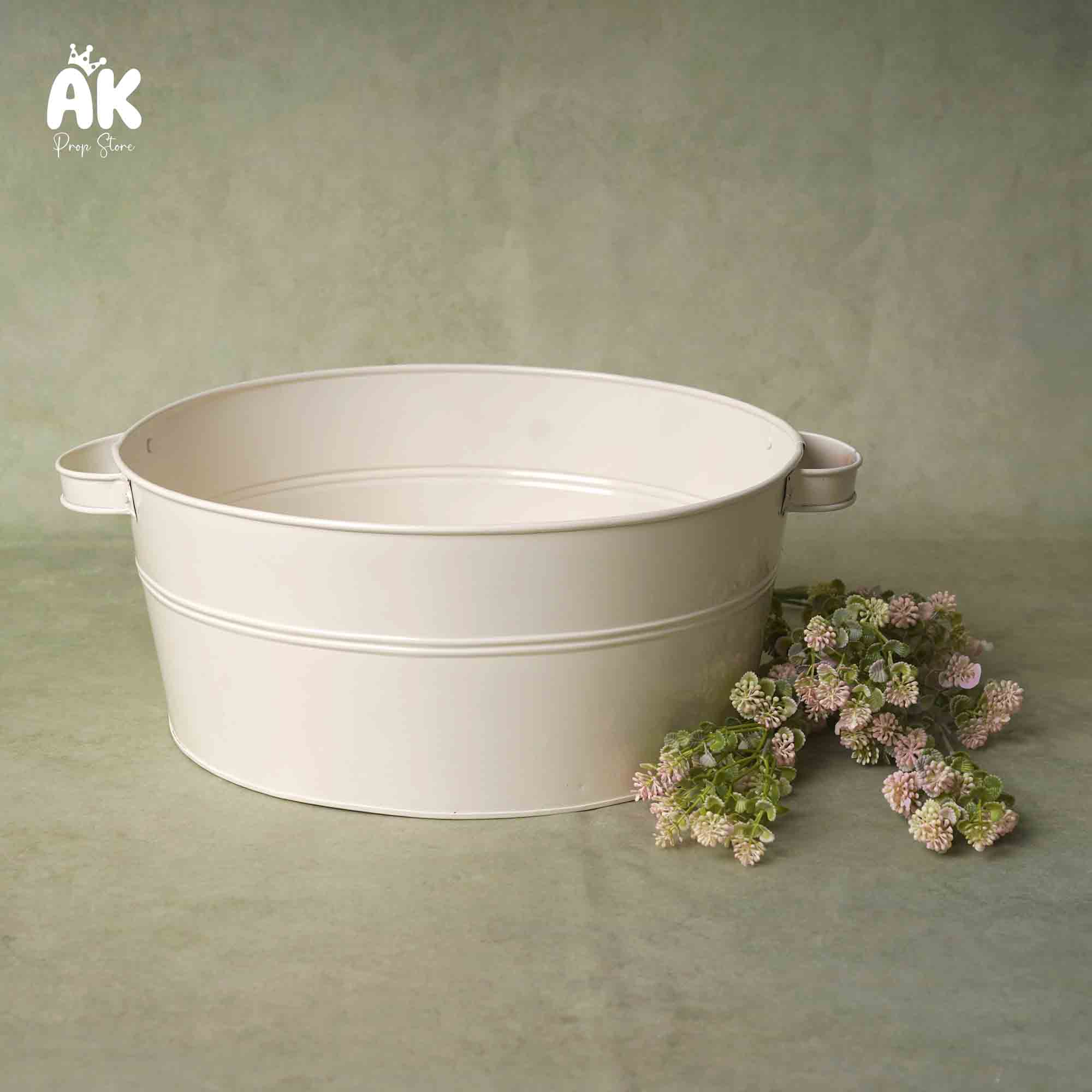Round Bath Tub