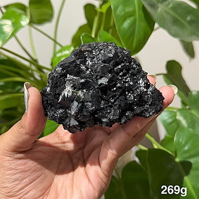 Black Tourmaline Geodes (Peru) Black Tourmaline Geodes (Peru)
