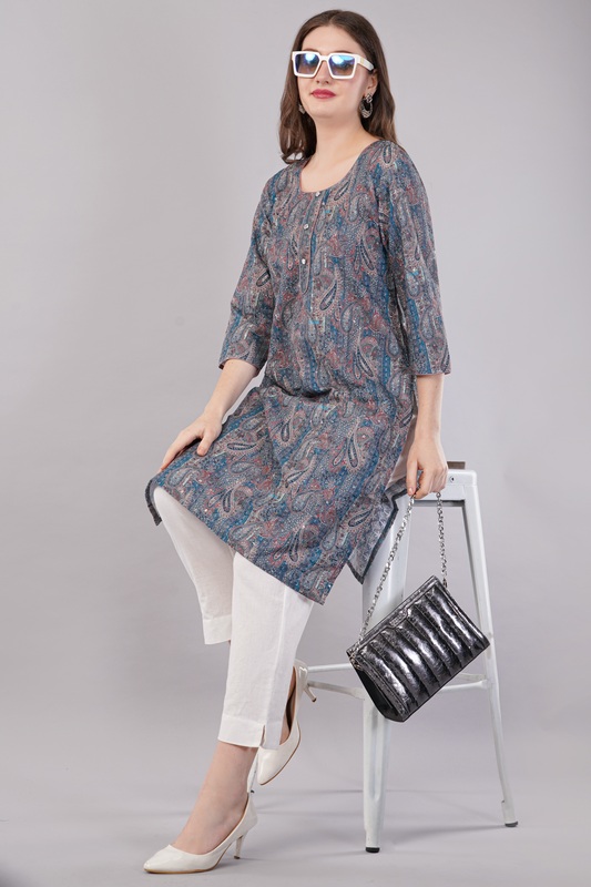 Women's Printed Cotton Kurta, Blue and Pink Paisley Pattern