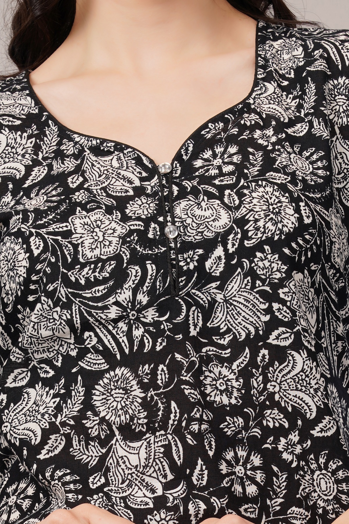 Elegant Floral Cotton Kurta, 3/4 Sleeve, Black and White