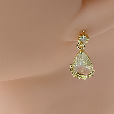 Crystal Stone Teardrop Gold Earrings Crystal Stone Teardrop Gold Earrings