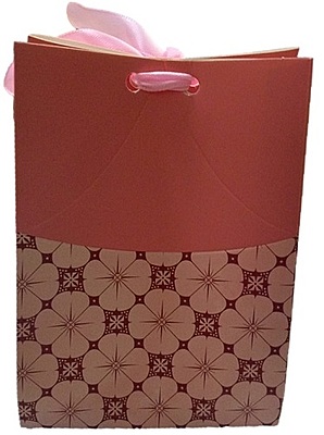 Chocolate Box 6 Cavity With Sleeves 7"x5"x1.5" Chocolate Box 6 Cavity With Sleeves 7"x5"x1.5"