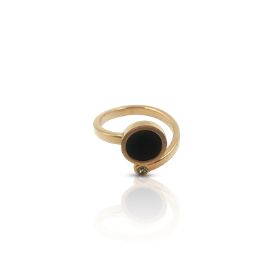 Circle studded anti-tarnish finger ring Circle studded anti-tarnish finger ring