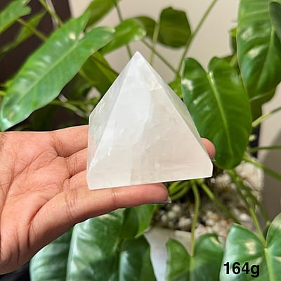 Clear Quartz Stone Pyramid Clear Quartz Stone Pyramid