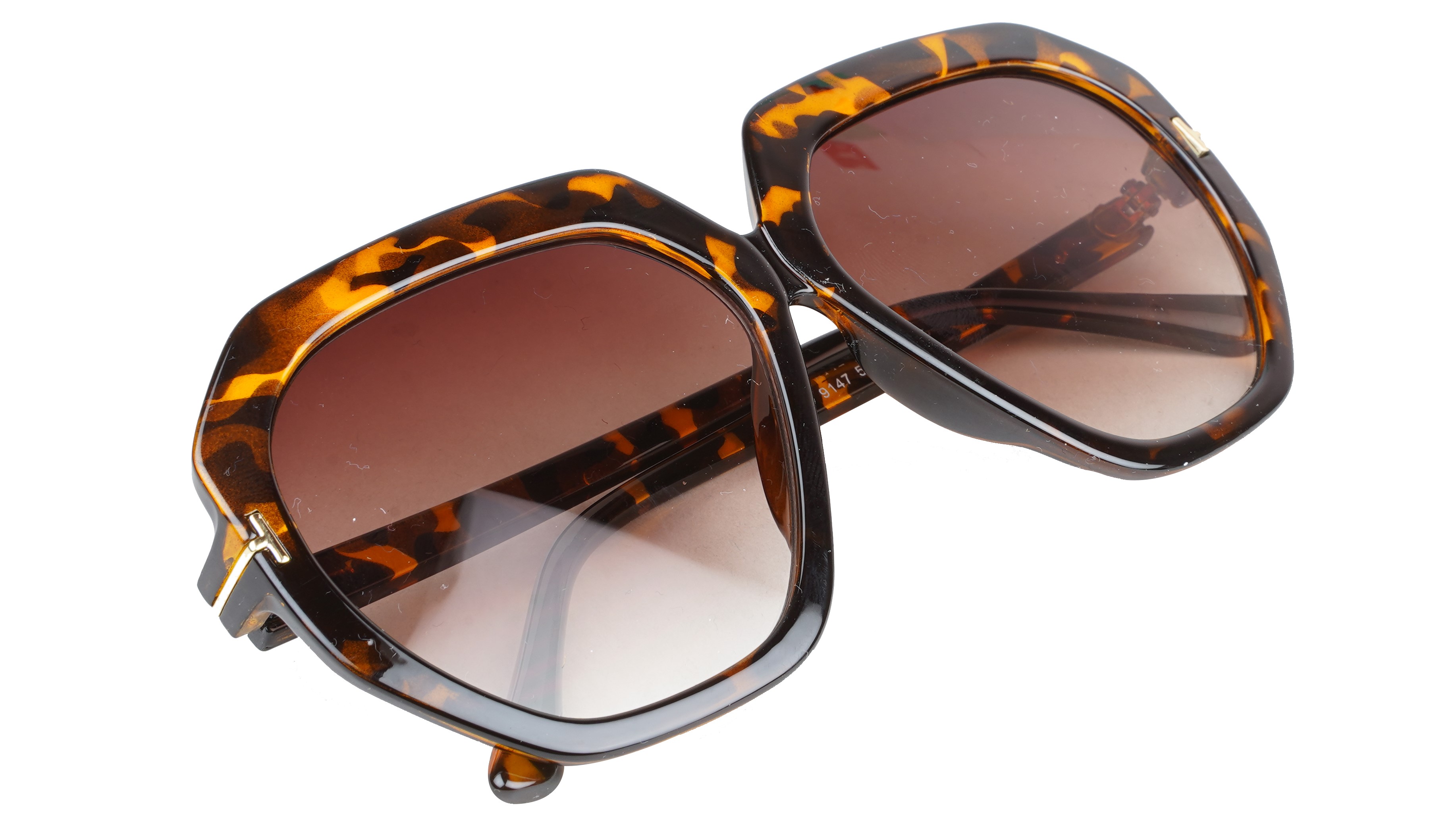 Female Oversized Sunglasses. Tortoise Print Frame.