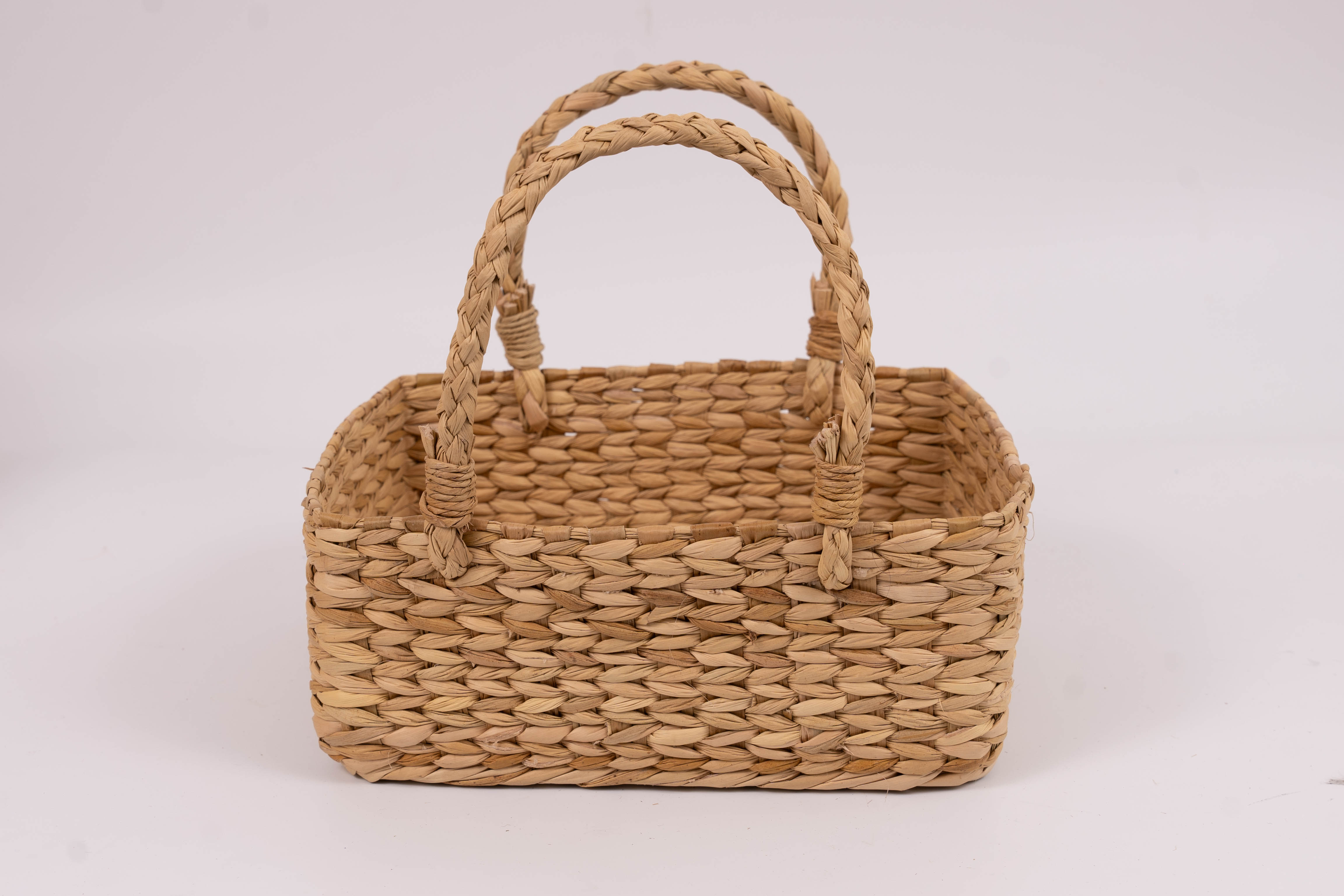 Kauna Hamper Basket Big (10'*8'*4') Kauna Hamper Basket Big (10'*8'*4')