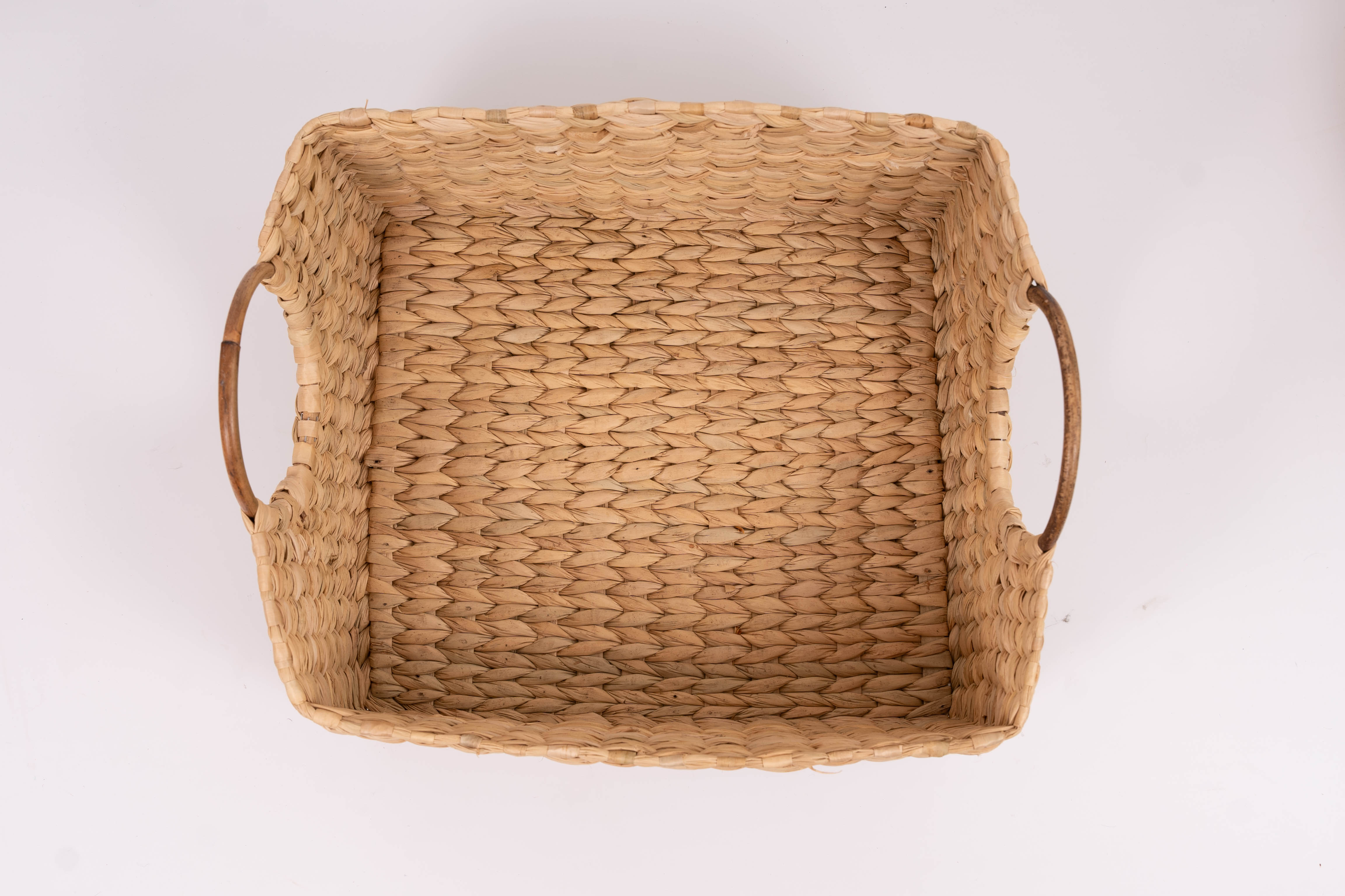 Kauna Hamper Tray with Kauna Handle Kauna Hamper Tray with Kauna Handle
