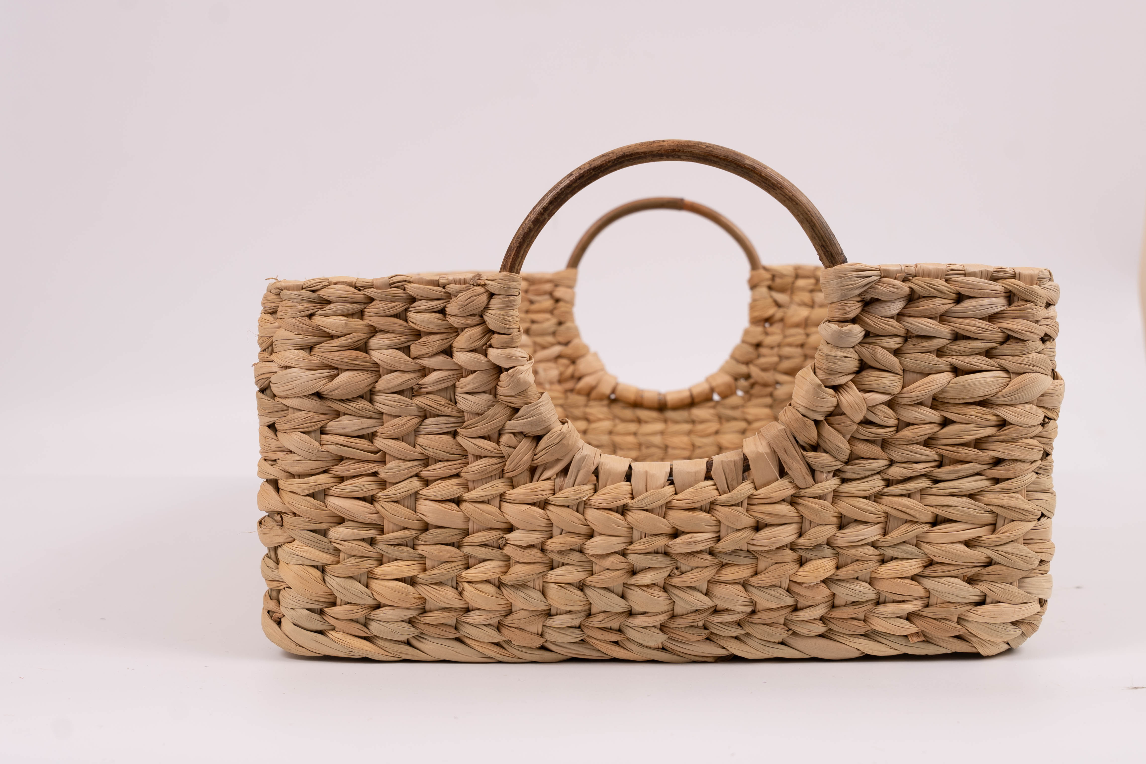 Kauna Hamper Tray with Kauna Handle Kauna Hamper Tray with Kauna Handle