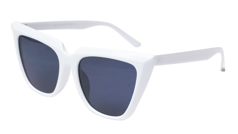 Soigné Female Oversized Cat Eye Sunglasses. White Frame Soigné Female Oversized Cat Eye Sunglasses. White Frame