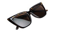 Soigné Female Oversized Cat Eye Sunglasses. Tortoise Print Soigné Female Oversized Cat Eye Sunglasses. Tortoise Print