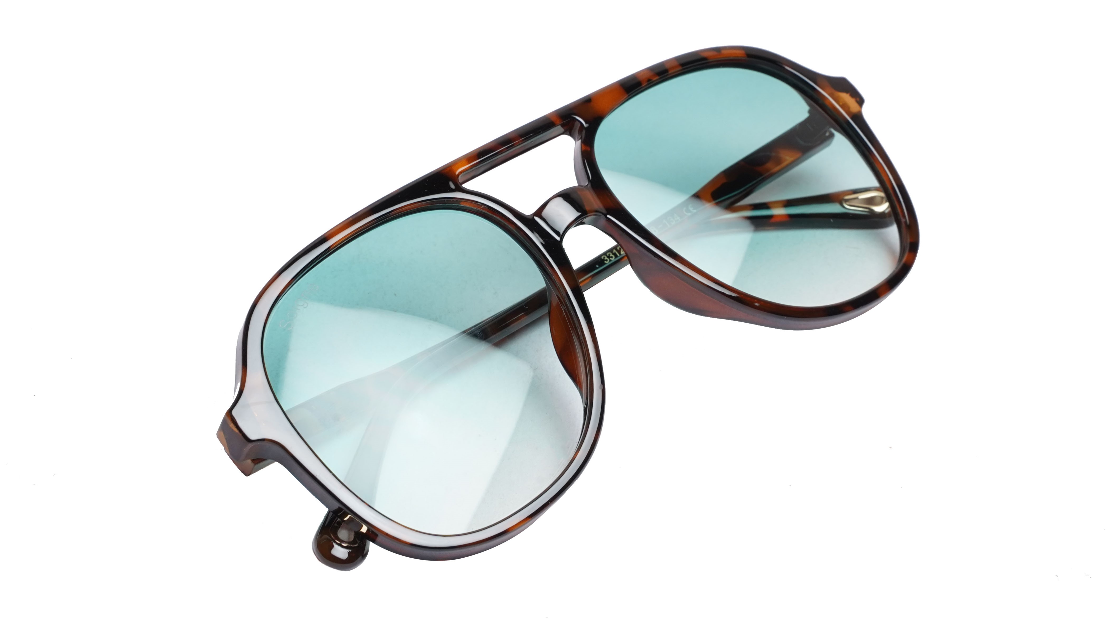 Soigné Unisex Aviator Sunglasses.Glossy Leopard Print