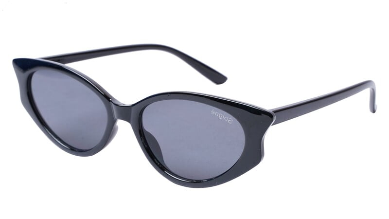 Soigné Female Large Cateye Sunglasses.Glossy Black Soigné Female Large Cateye Sunglasses.Glossy Black