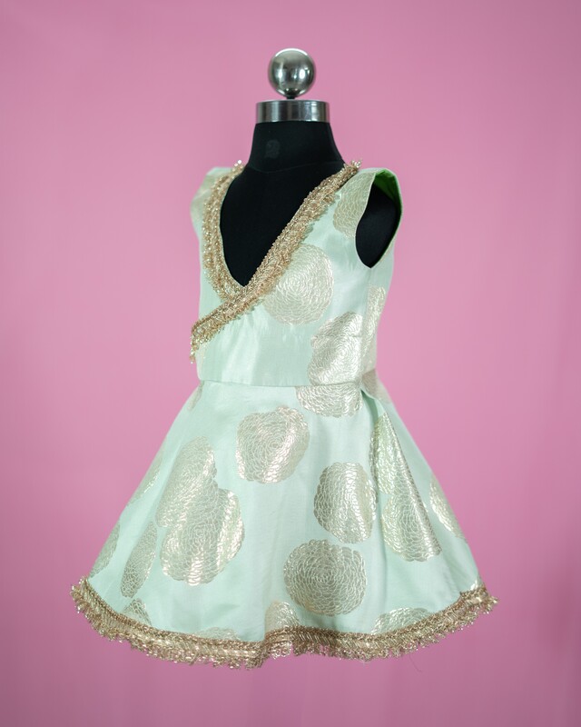 Mint Cascade Twirl