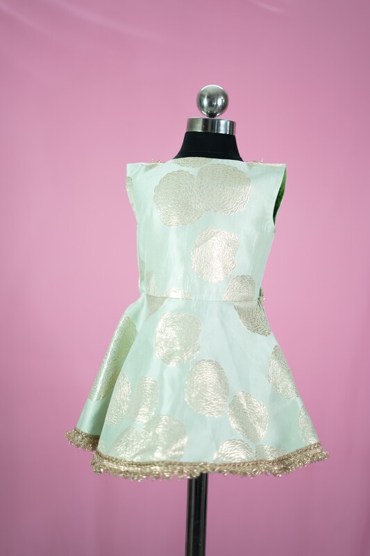 Mint Cascade Twirl