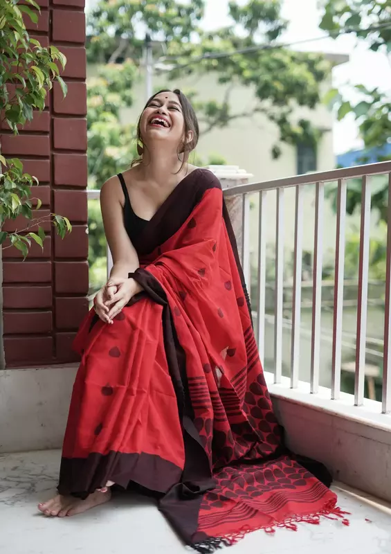Ragnika ( Khadi cotton sarees )