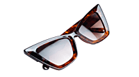 Soigné Female Oversized Cat Eye Sunglasses.Leopard Print Soigné Female Oversized Cat Eye Sunglasses.Leopard Print