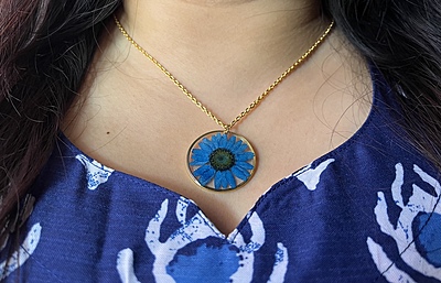 Daisy Pendant (Round) Anti-Tarnish Chain
