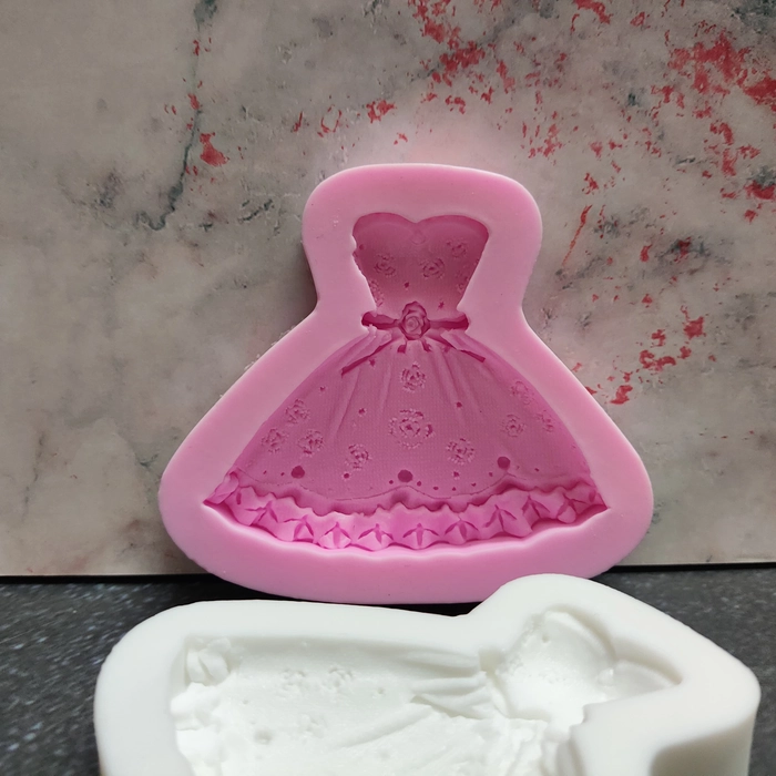 Dress Mould Dress Mould