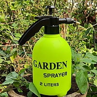 Hand Sprayer 2 Lit with swivel tip color Yellow or Orange on availability