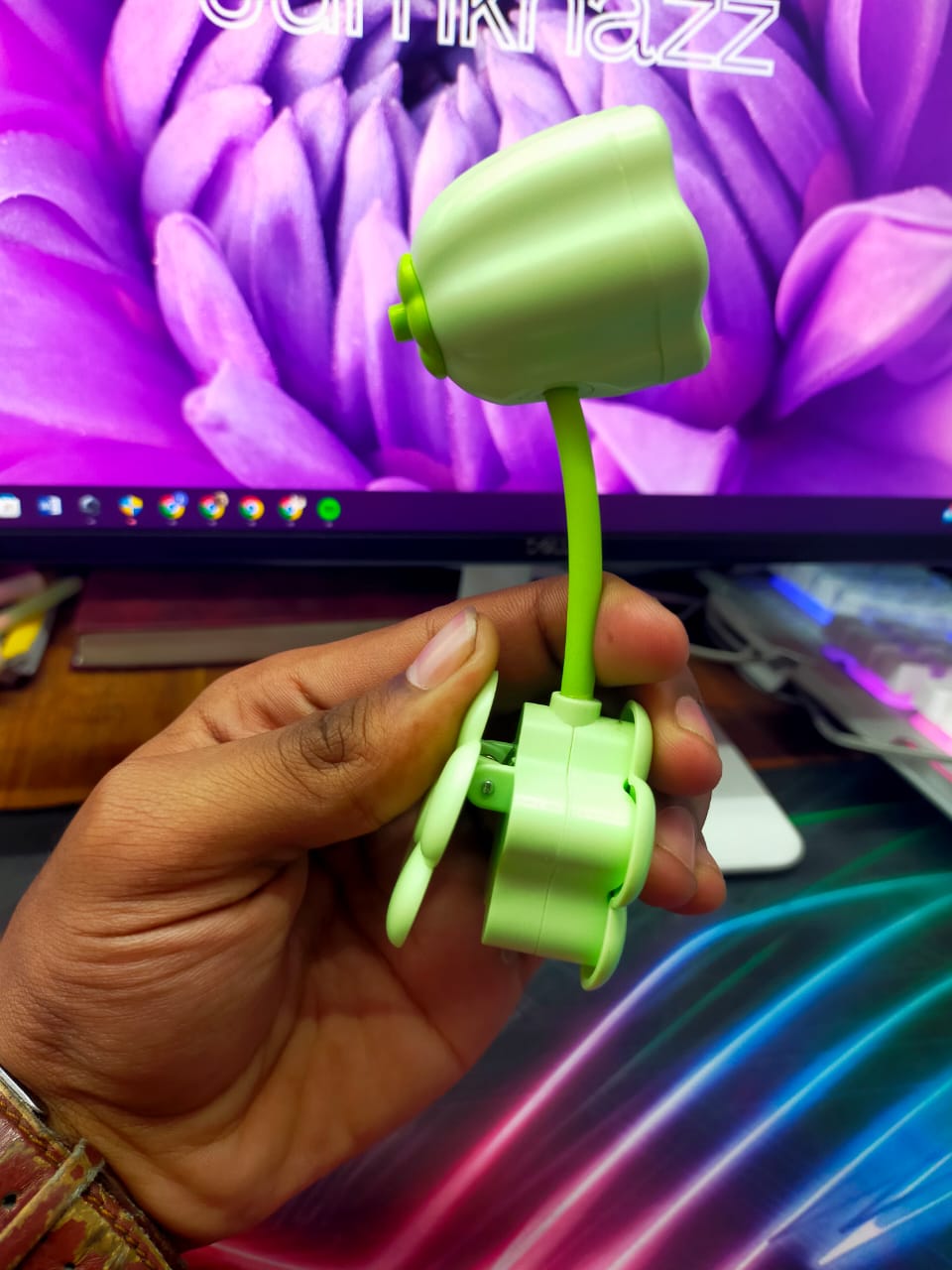 Flower Clip Lamp