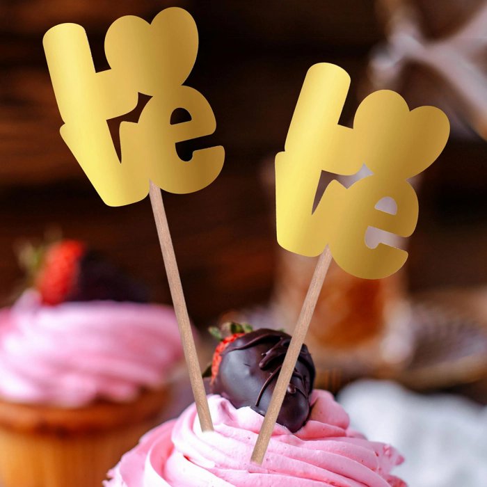 Gold Love Topper Gold Love Topper