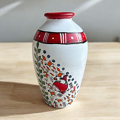 Handpainted Teracotta Vases with Traditional Indian Art Handpainted Teracotta Vases with Traditional Indian Art