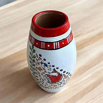 Handpainted Teracotta Vases with Traditional Indian Art Handpainted Teracotta Vases with Traditional Indian Art