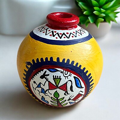 Handpainted Teracotta Small Vases Yellow with Red Top Handpainted Teracotta Small Vases Yellow with Red Top