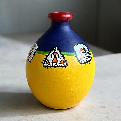 Handpainted Teracotta Vases Yellow with Red Top Handpainted Teracotta Vases Yellow with Red Top