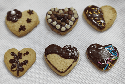 Heart-Shaped Small Cookies with Choco Chips
