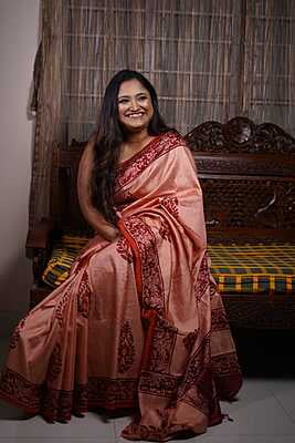 Peach color hand block print on pure Mulberry, katan silk (ss) Peach color hand block print on pure Mulberry, katan silk (ss)
