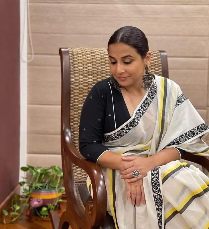 Nakshatra - नक्षत्र ( Khadi cotton sarees )