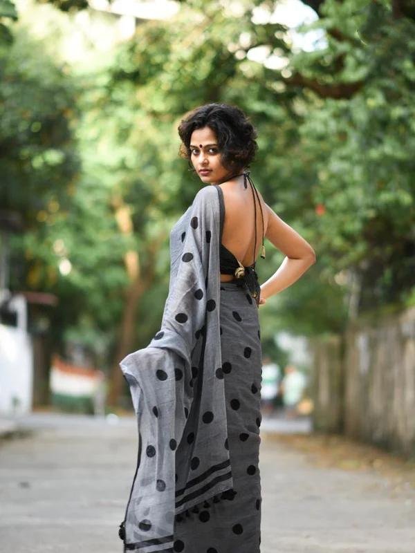 Bijli - बिजली ( Khadi cotton sarees )
