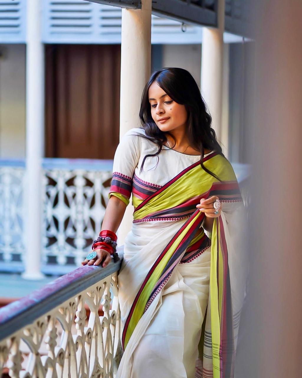 Jhinuk - ঝিনুক ( Khadi cotton sarees )