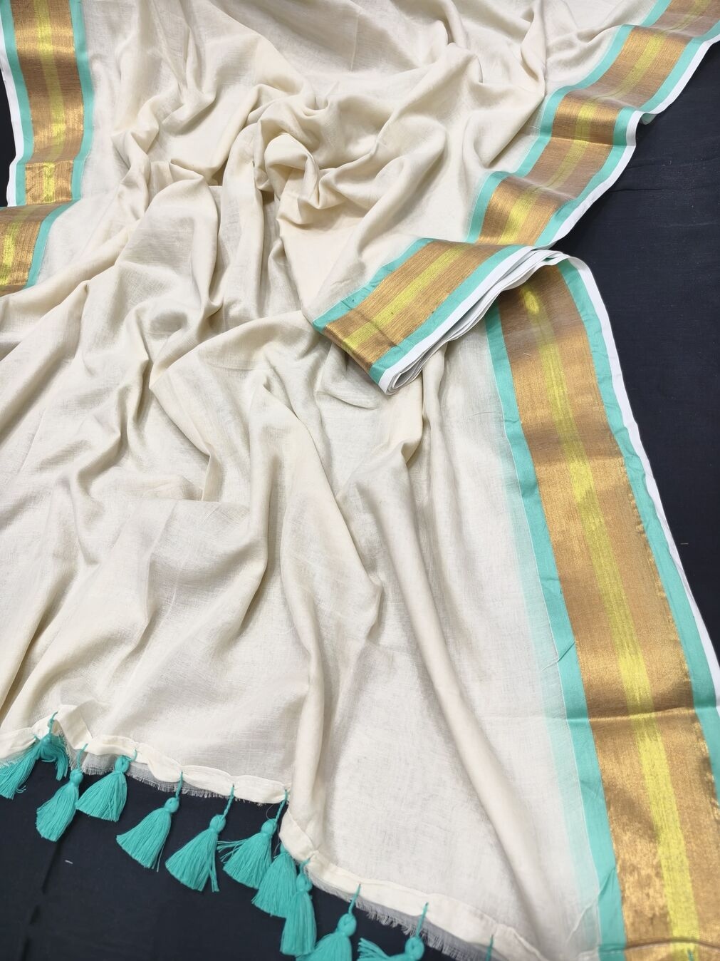 Vishnumaya - വിഷ്ണുമായ ( Mul cotton sarees )