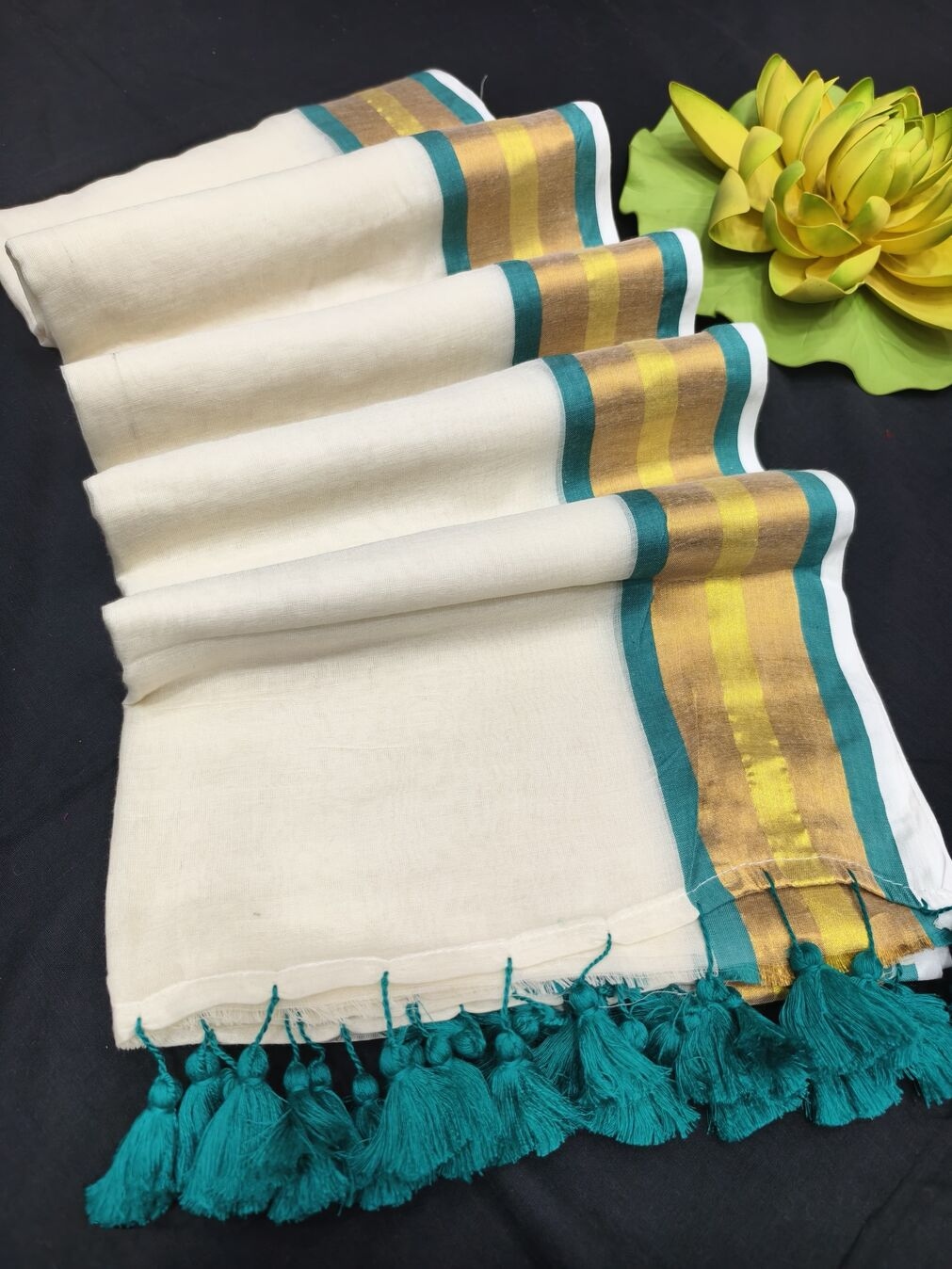 Vishnumaya - വിഷ്ണുമായ ( Mul cotton sarees )
